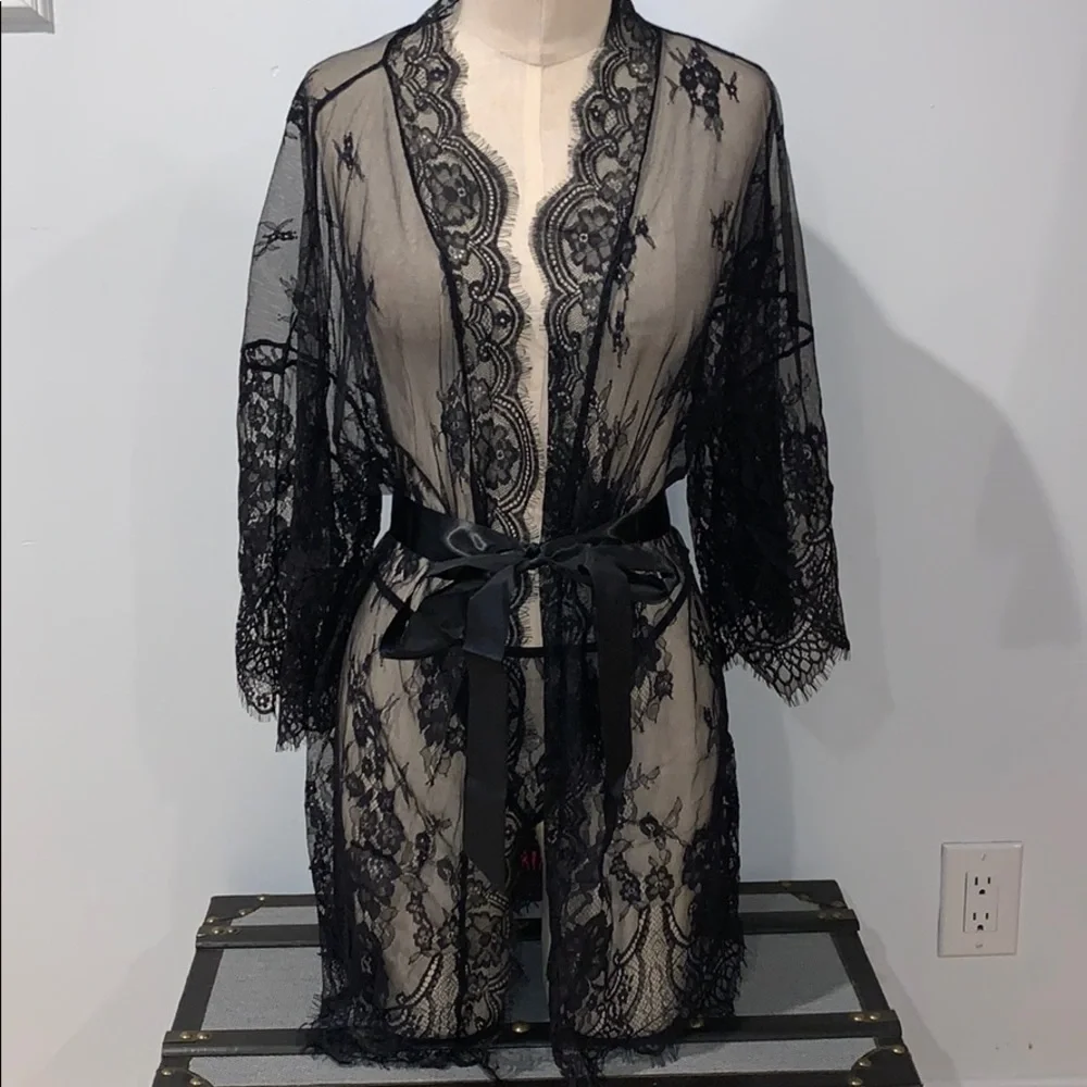 Black Lace Lingerie Robe And Thong Set With Satiny Belt - Picture 14 of 16